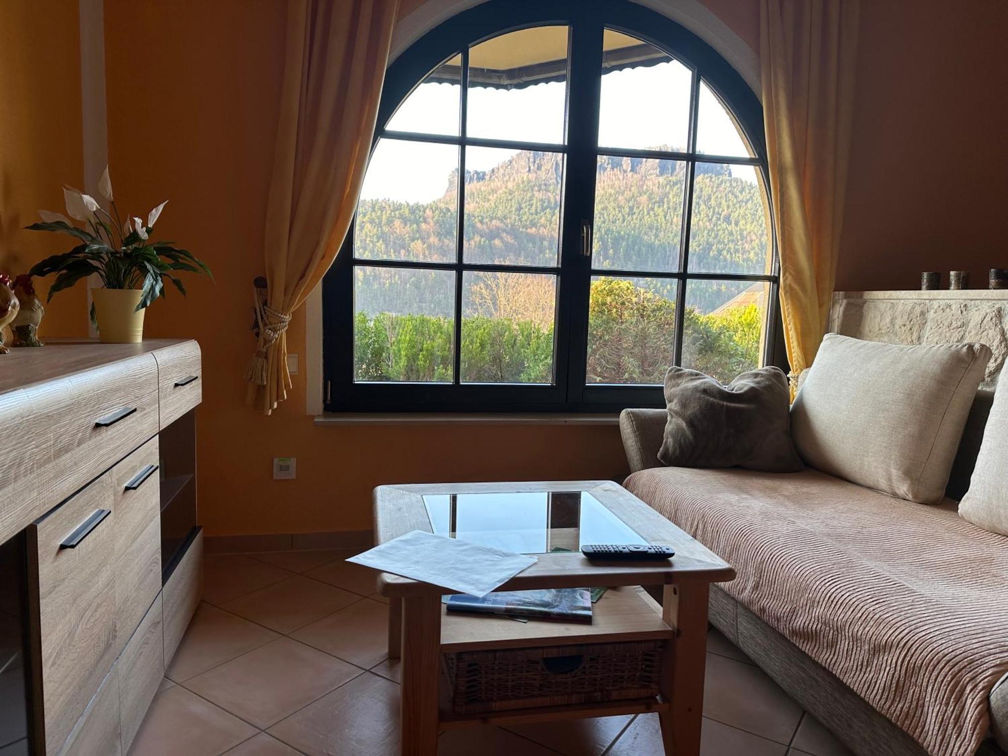 Ferienwohnung 1 Festungsblick Königstein an der Elbe Buitenkant foto
